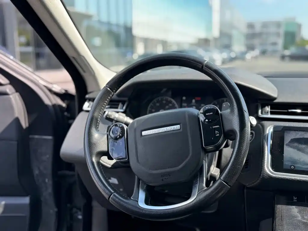 Land Rover Velar — миниатюра 10