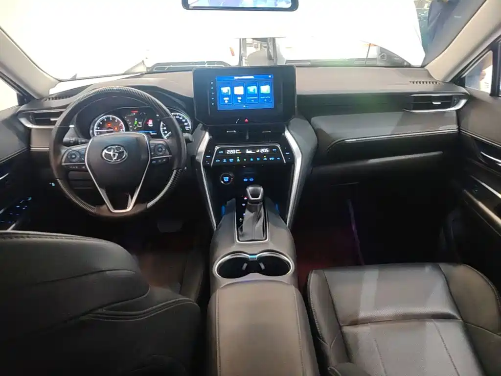 Toyota Harrier — миниатюра 10