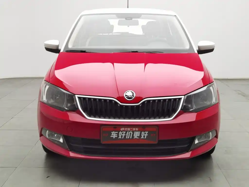 Skoda Fabia 2015 1.4L AT