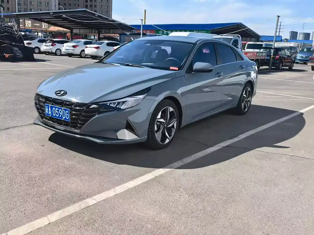 Hyundai Elantra 2021