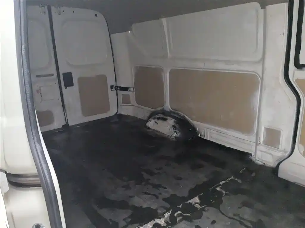 CHANGAN CROSS STAR V7 EV