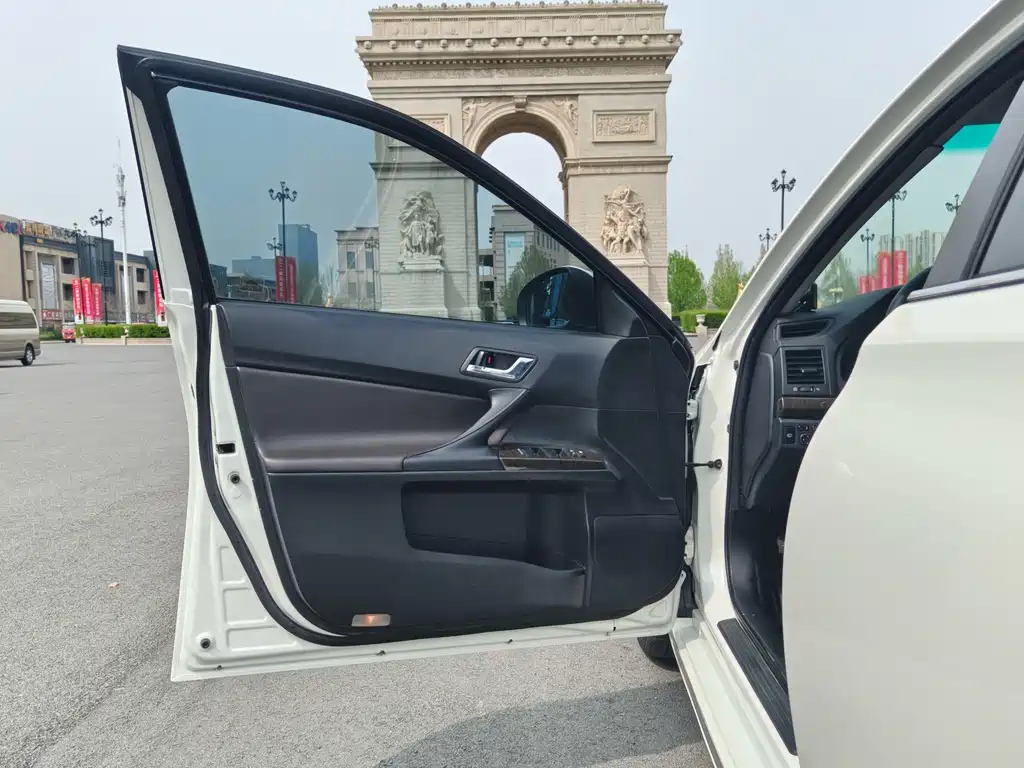 Toyota Reiz — миниатюра 20