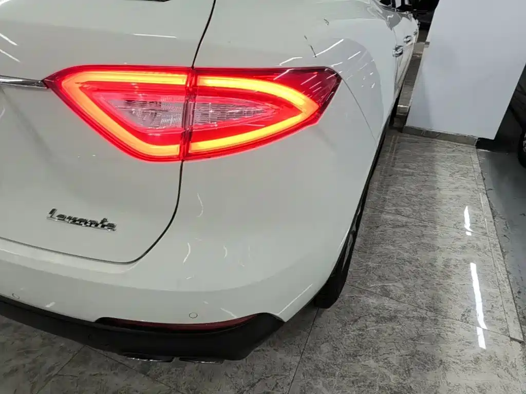 Maserati Levante — миниатюра 8