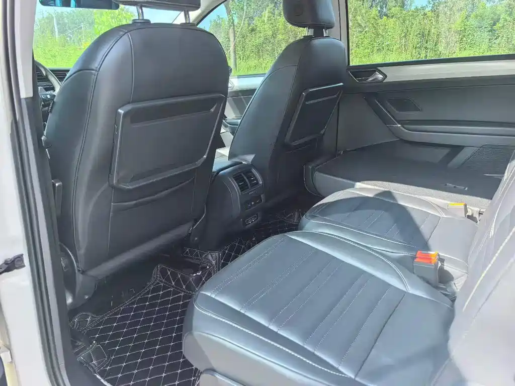 Volkswagen Touran — миниатюра 5