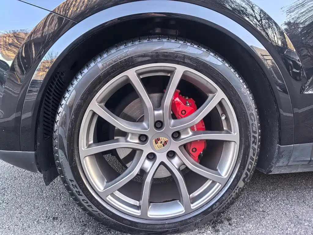 PORSCHE CAYENNE