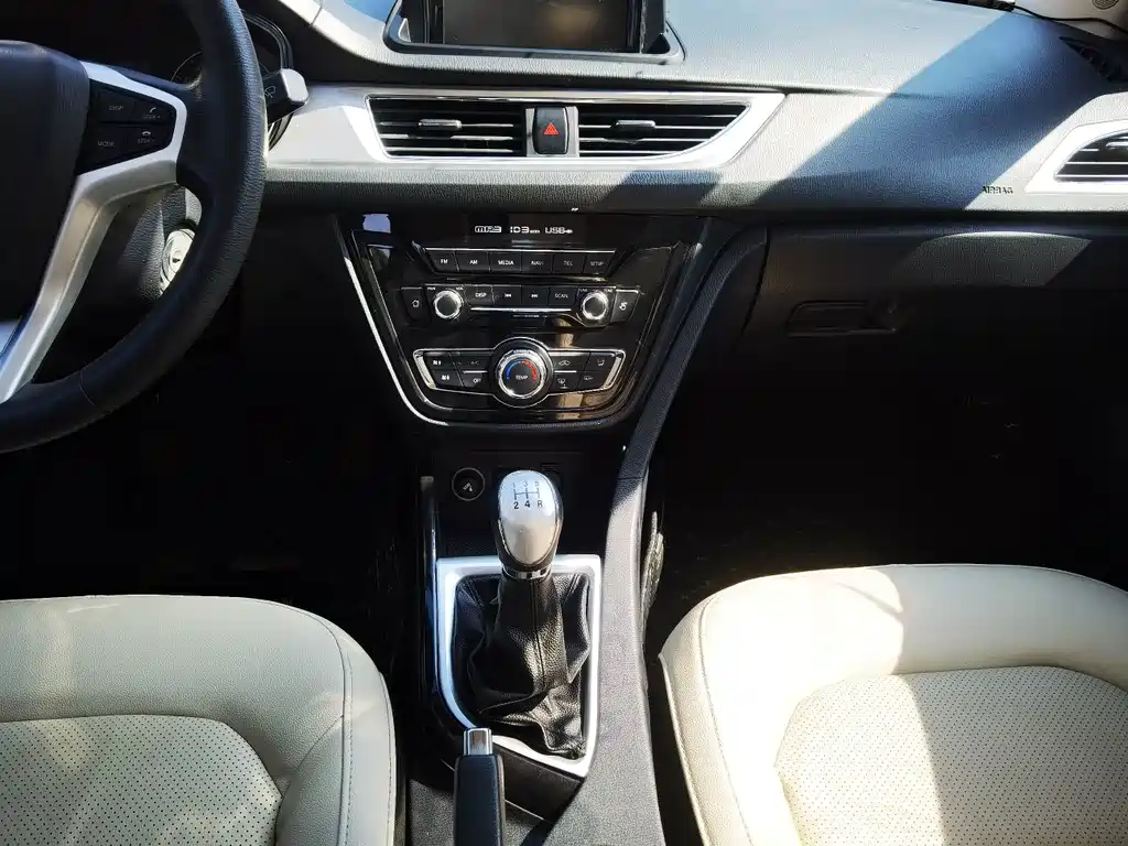Changan V7 — миниатюра 13