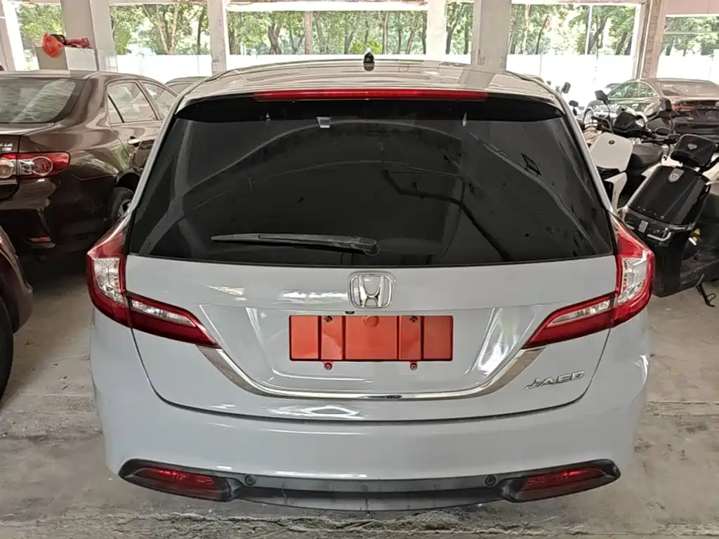 Honda Jade — миниатюра 6