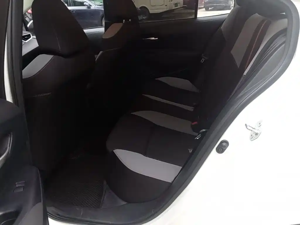 Toyota Corolla — миниатюра 17
