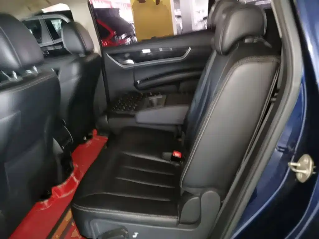 BYD MAX — миниатюра 17