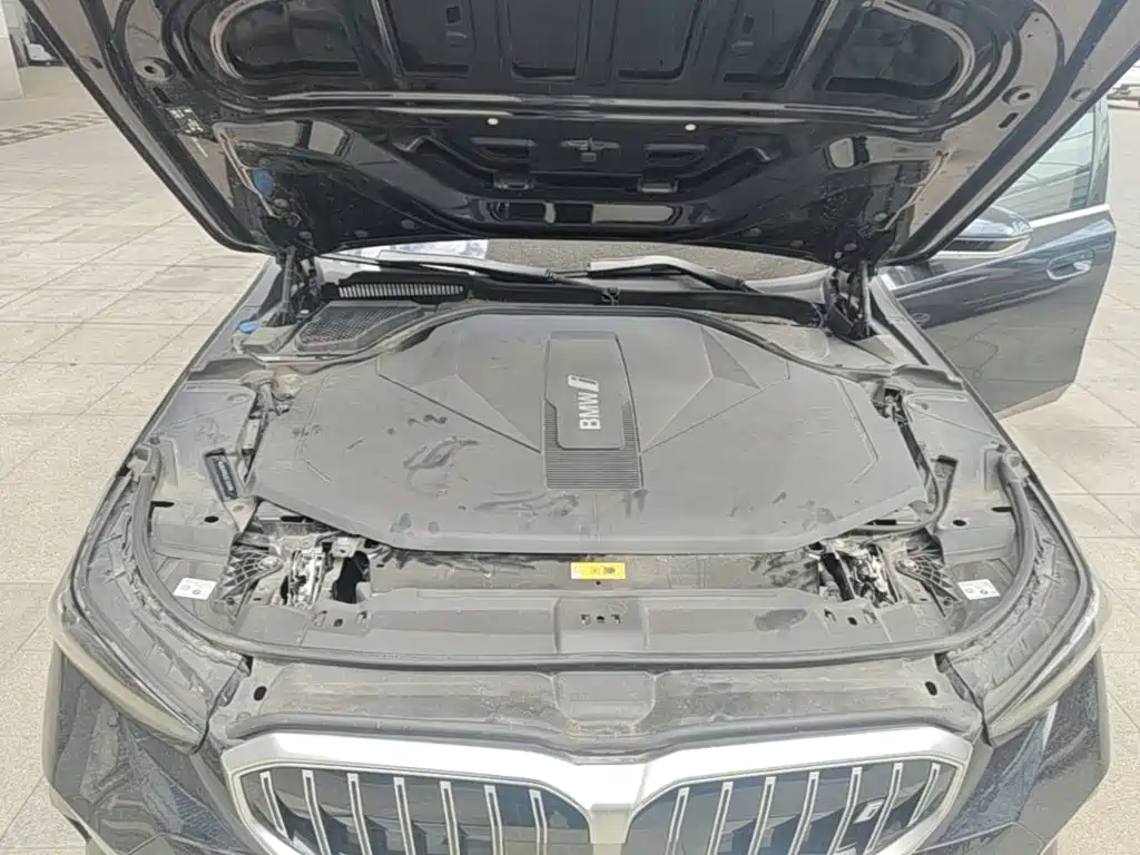 BMW i5 — миниатюра 20