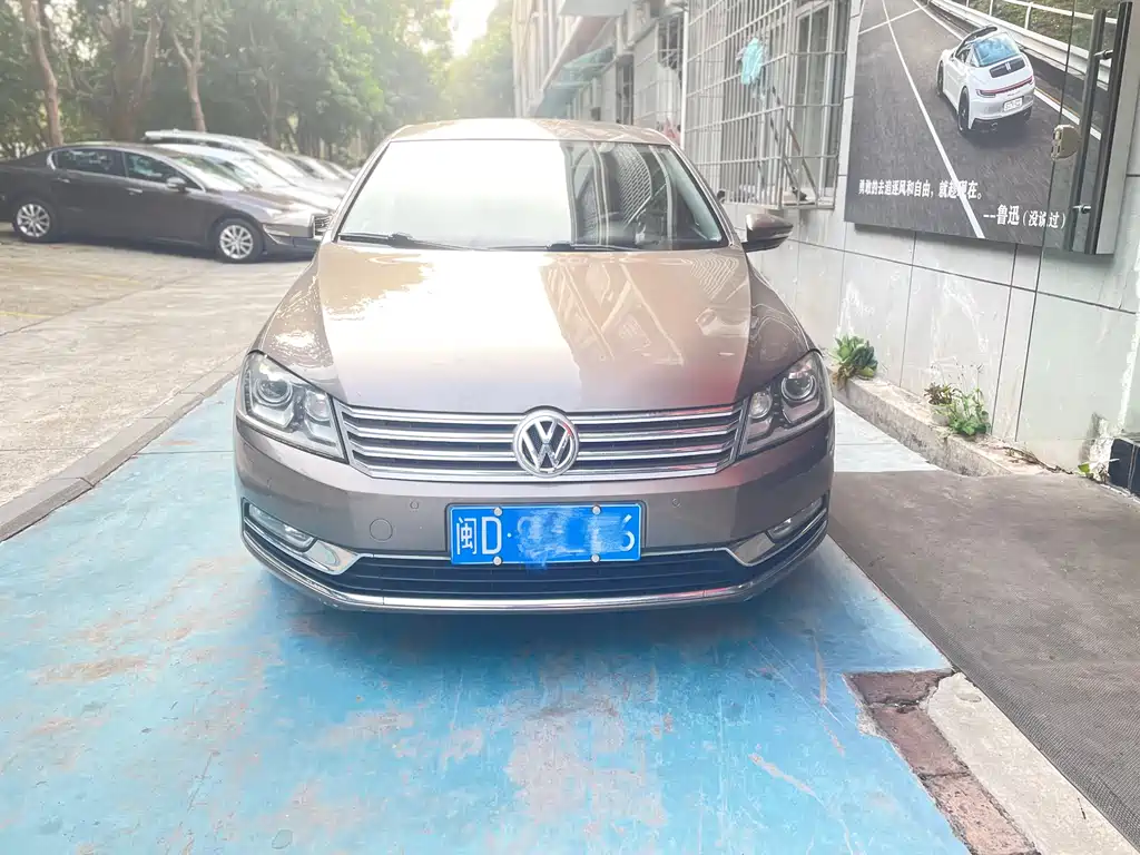 Volkswagen Magotan 2012