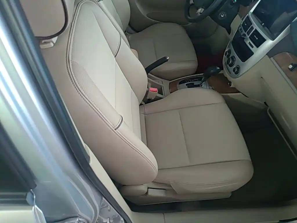 Buick Excelle — миниатюра 25