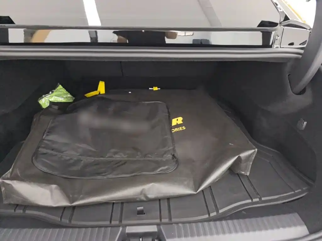 Lynk & Co 10 — миниатюра 19