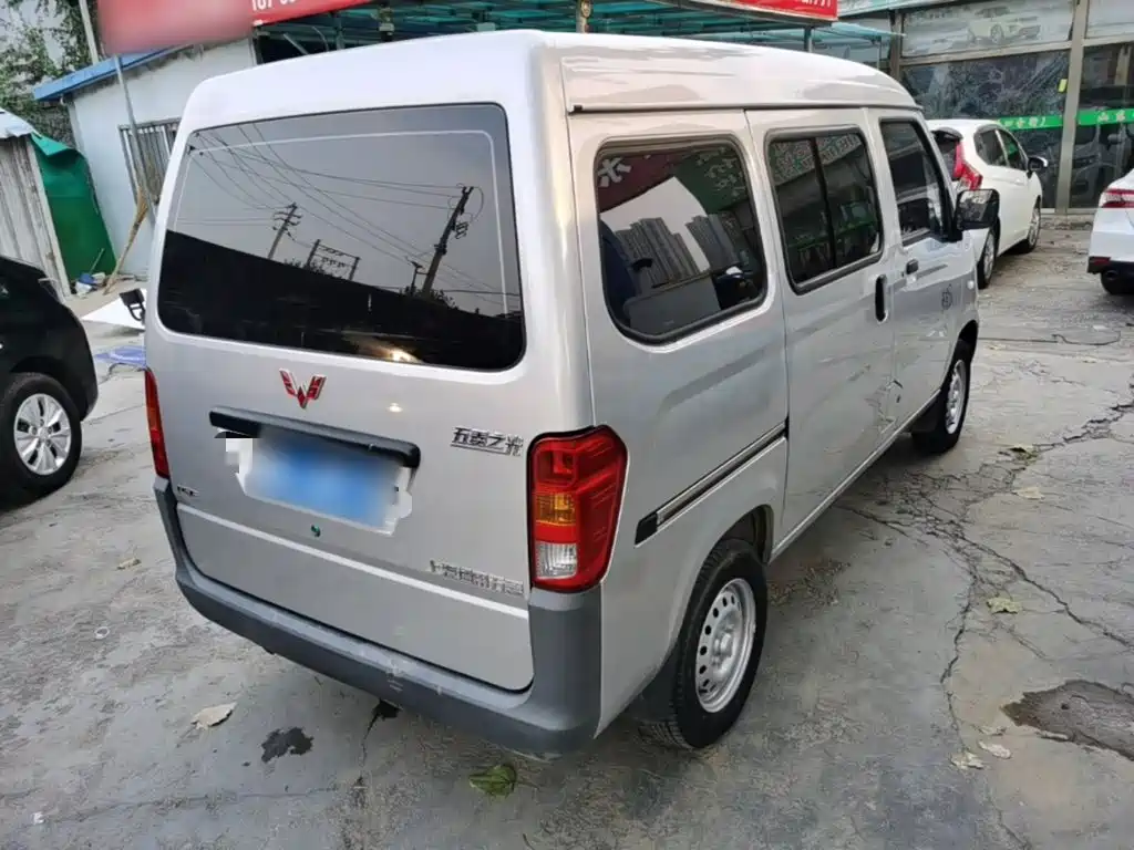 Wuling Zhiguang — миниатюра 5