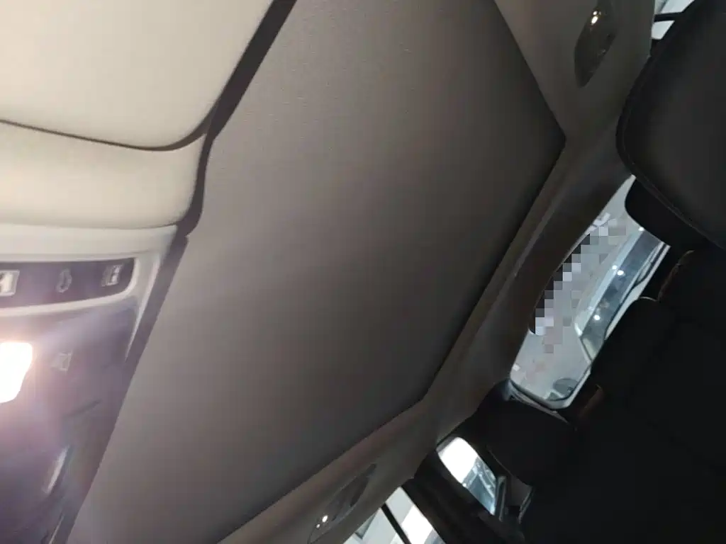 Jeep Grand Commander — миниатюра 18