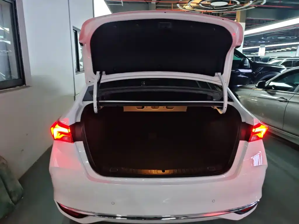 Buick Verano — миниатюра 19