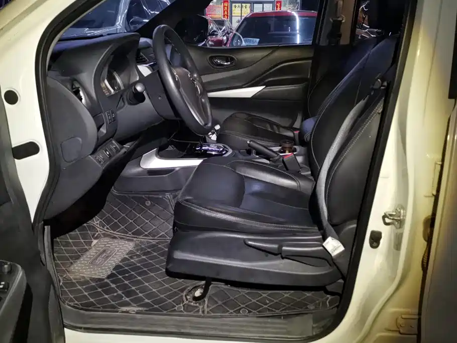 Nissan Terra — миниатюра 9