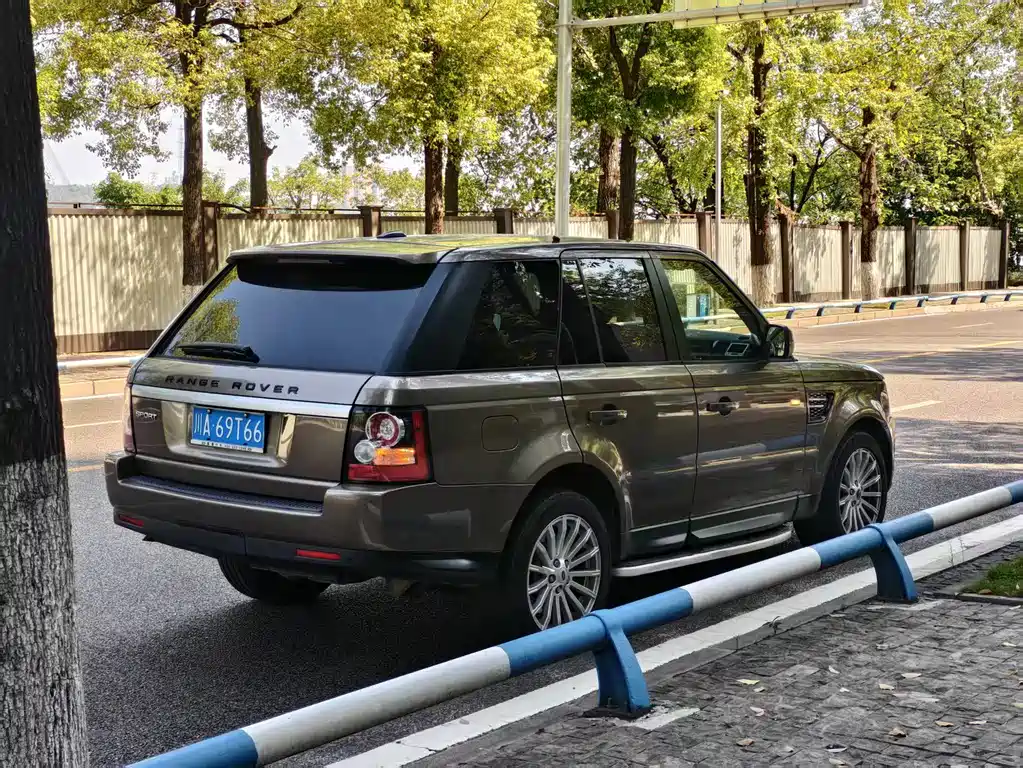 Land Rover Range Rover Sport 2012 3.0 TDV6 HSE