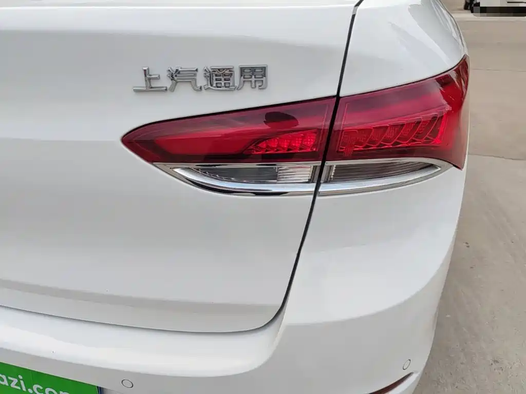 Buick Excelle — миниатюра 8