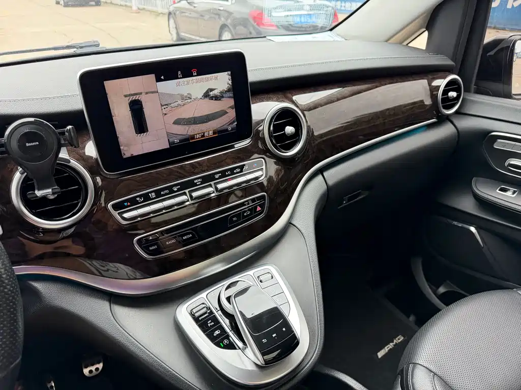 Mercedes-Benz V-Class V 2018 V 260 Luxury VI