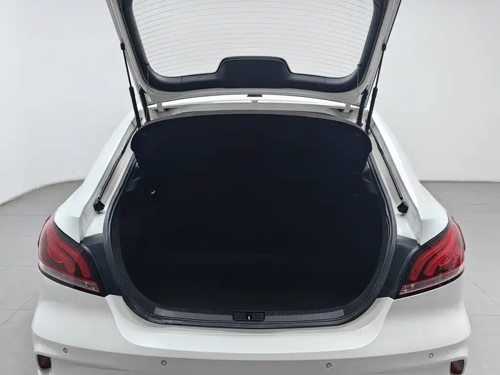 MG MG6 — миниатюра 16