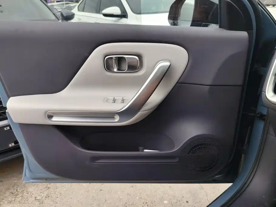 Leapmotor Leapmotor B01 — миниатюра 7