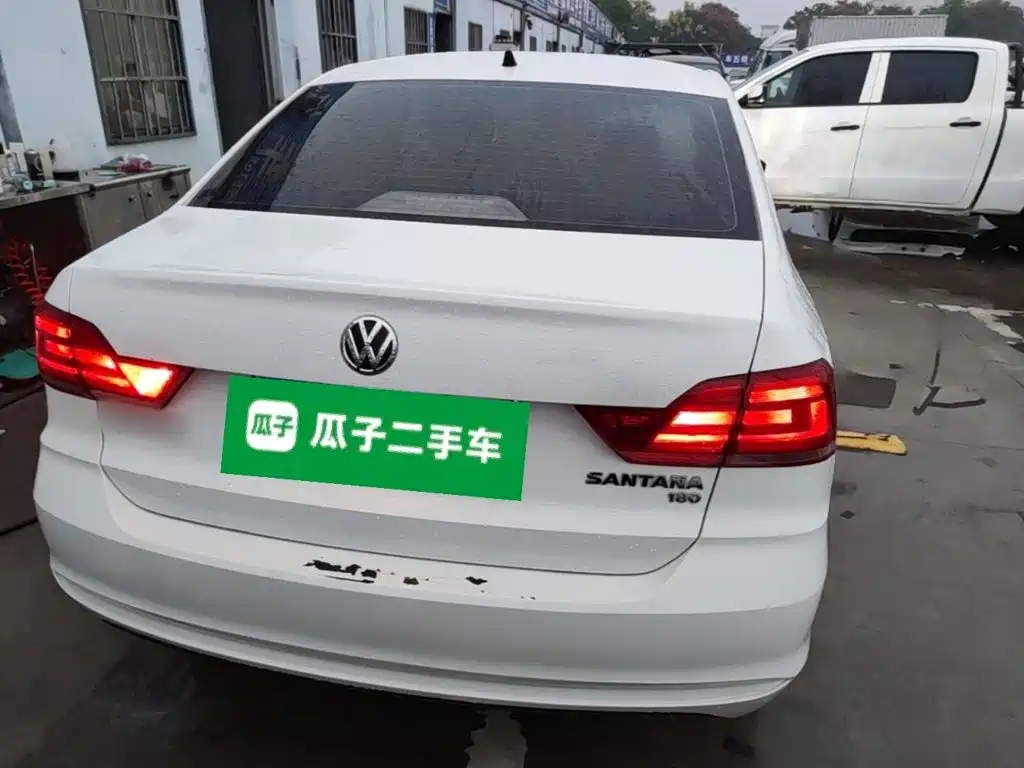 Volkswagen Santana — миниатюра 6
