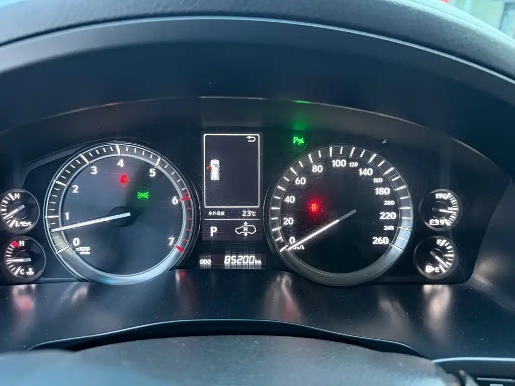 Lexus LX — миниатюра 5
