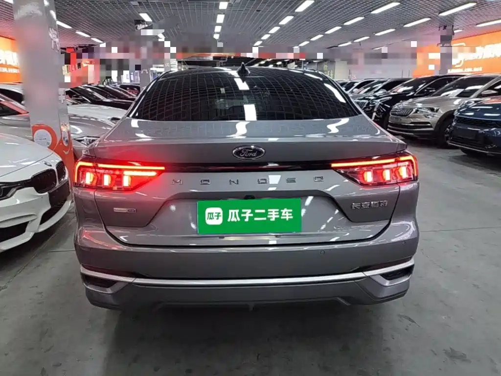 Ford Mondeo — миниатюра 6