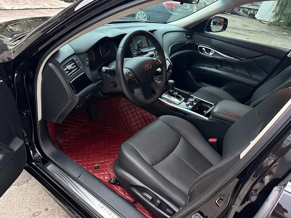 Infiniti Q70 — миниатюра 4