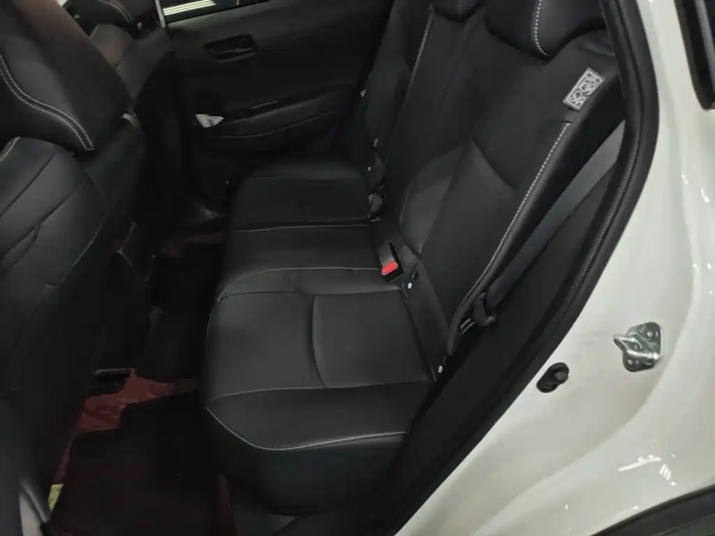 Toyota Frontlander — миниатюра 17
