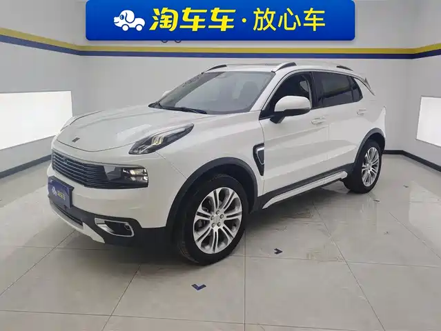 2020 Lynk & Co 01