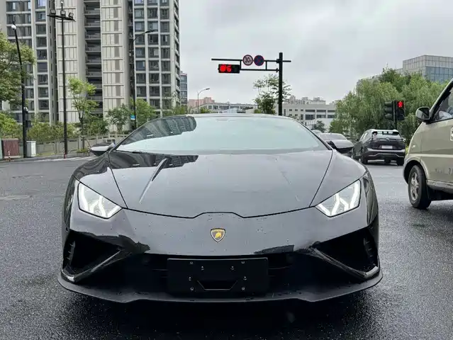 lamborghini huracán