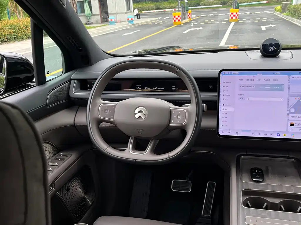 NIO ES8 — миниатюра 18