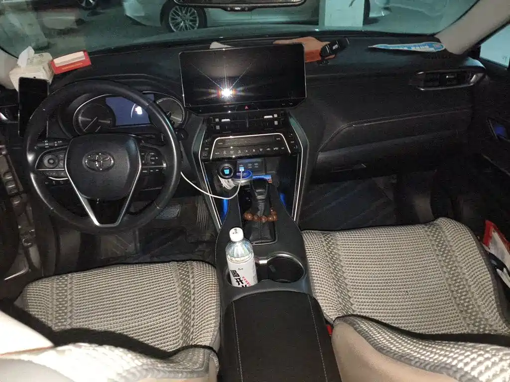 Toyota Harrier — миниатюра 5