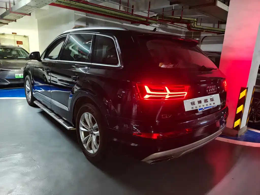 Audi Q7 — миниатюра 8