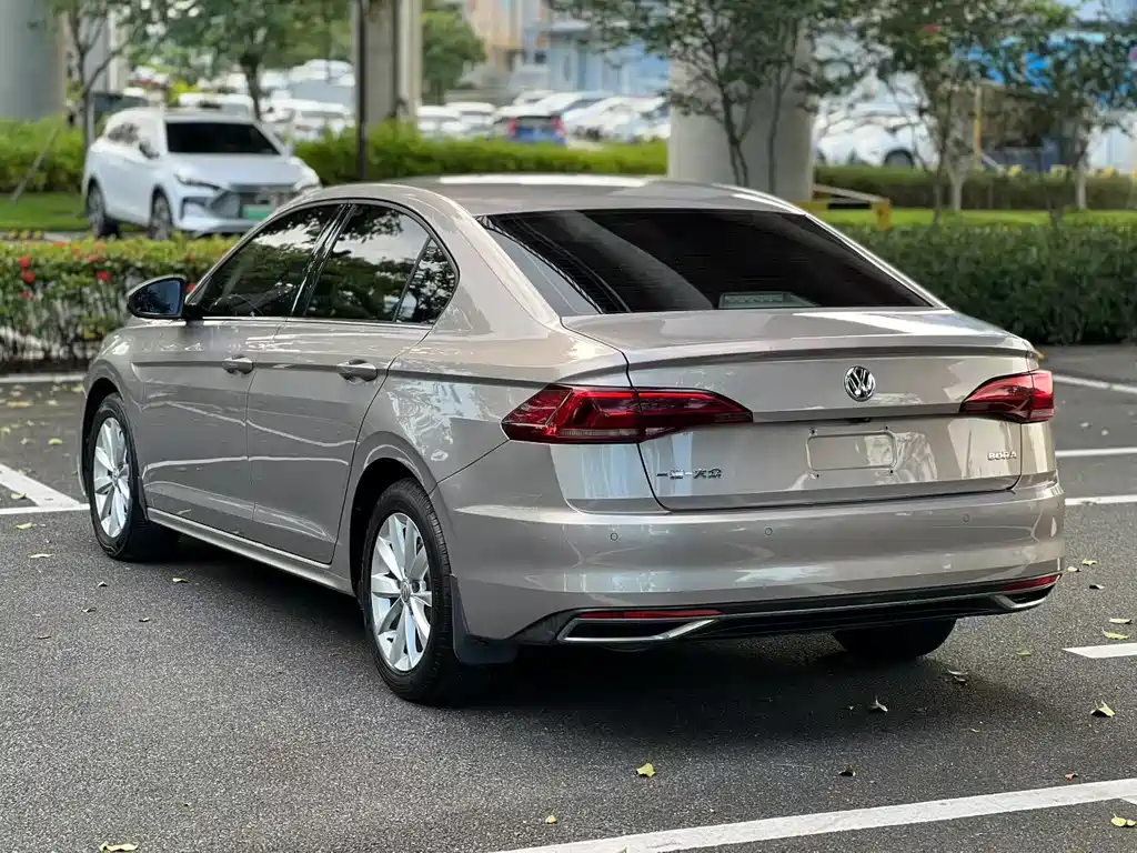 Volkswagen Bora 2020 1.5L AT Comfort