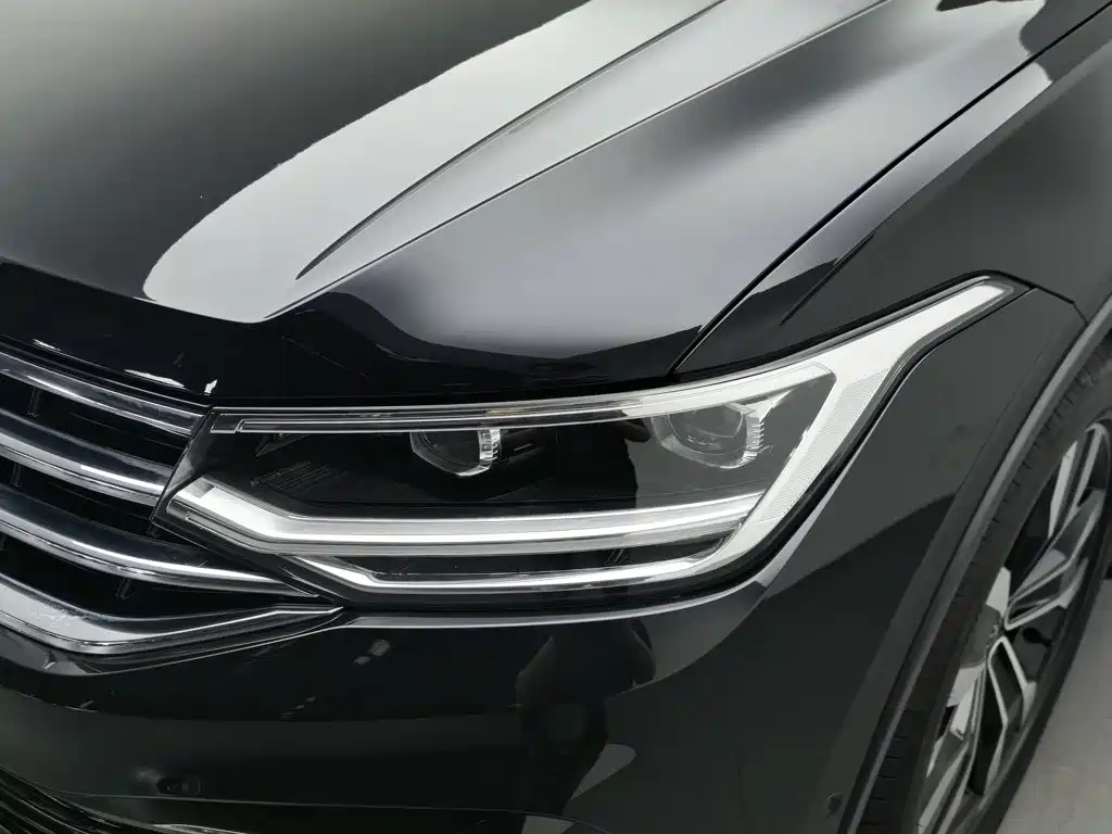 Volkswagen Tiguan L — миниатюра 7