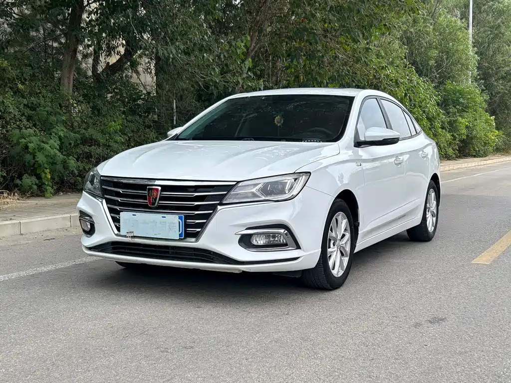 Roewe i5