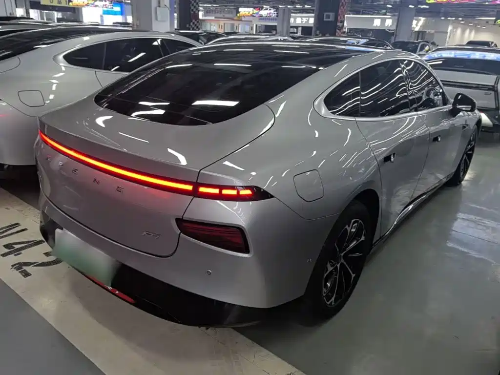 XPeng P7 — миниатюра 7