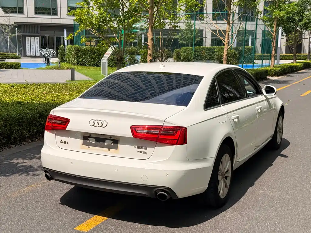 Audi A6L — миниатюра 5