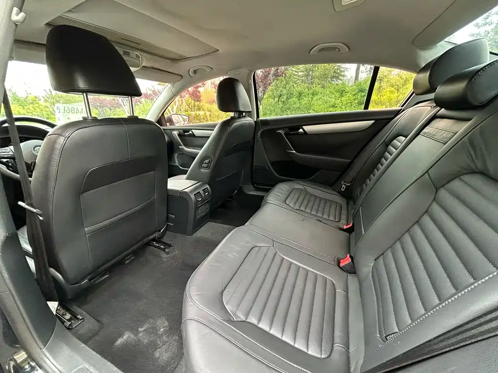 Volkswagen Magotan — миниатюра 4