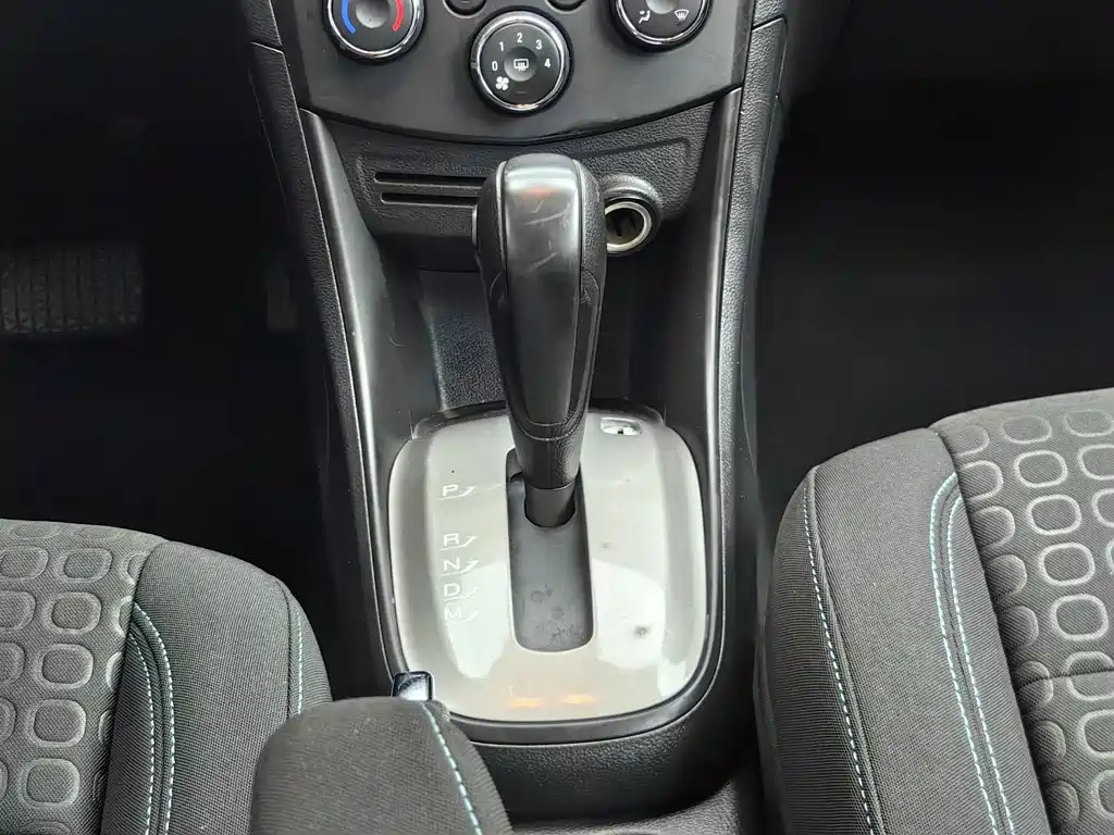 Chevrolet Trax — миниатюра 13