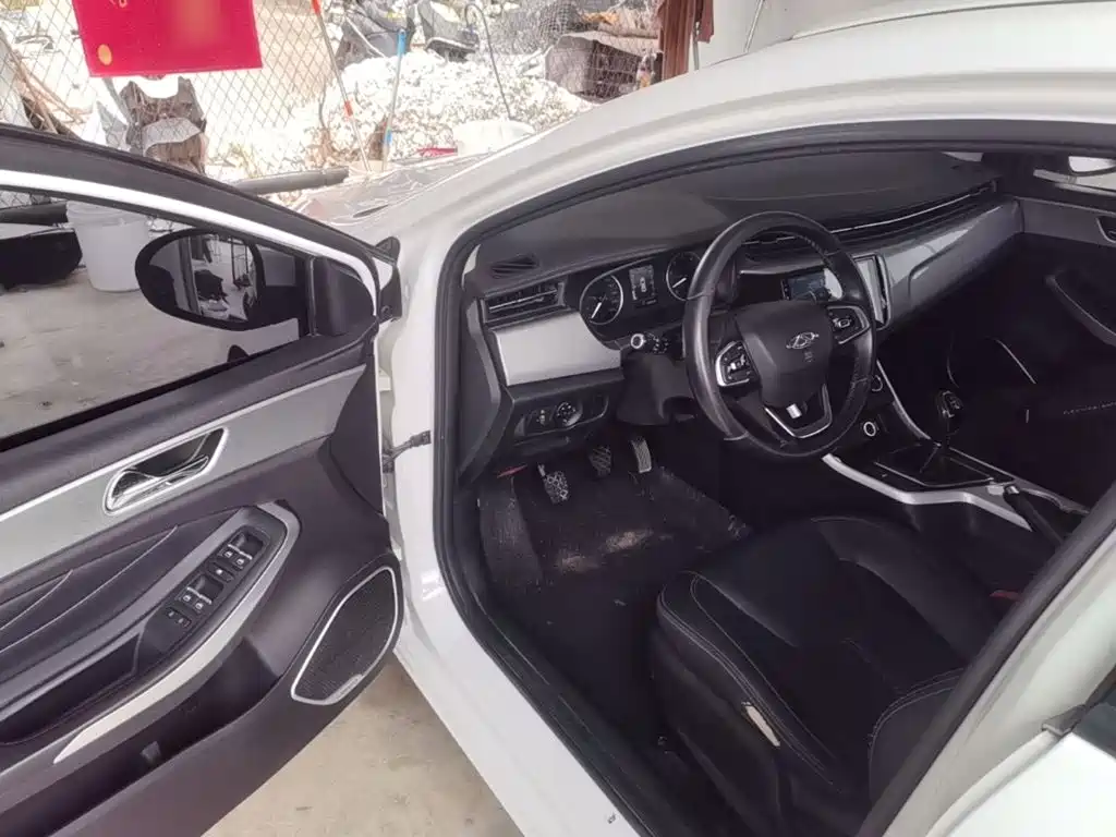 Chery Arrizo 5 — миниатюра 16