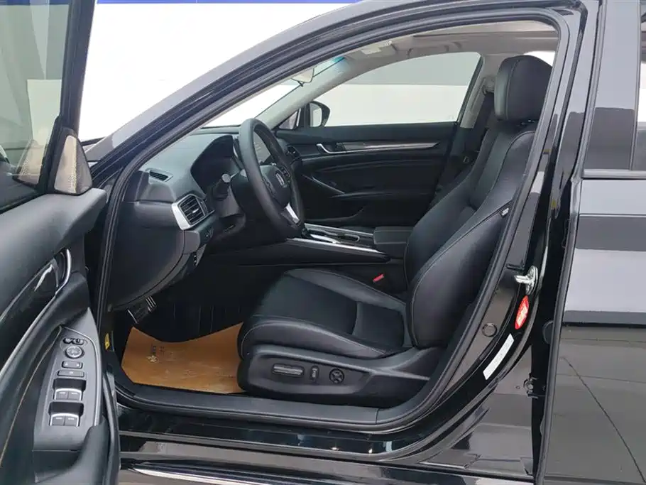 Honda Accord 2022 260TURBO Luxury