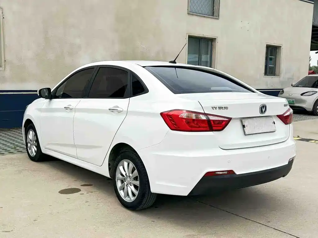 Changan V7 — миниатюра 4