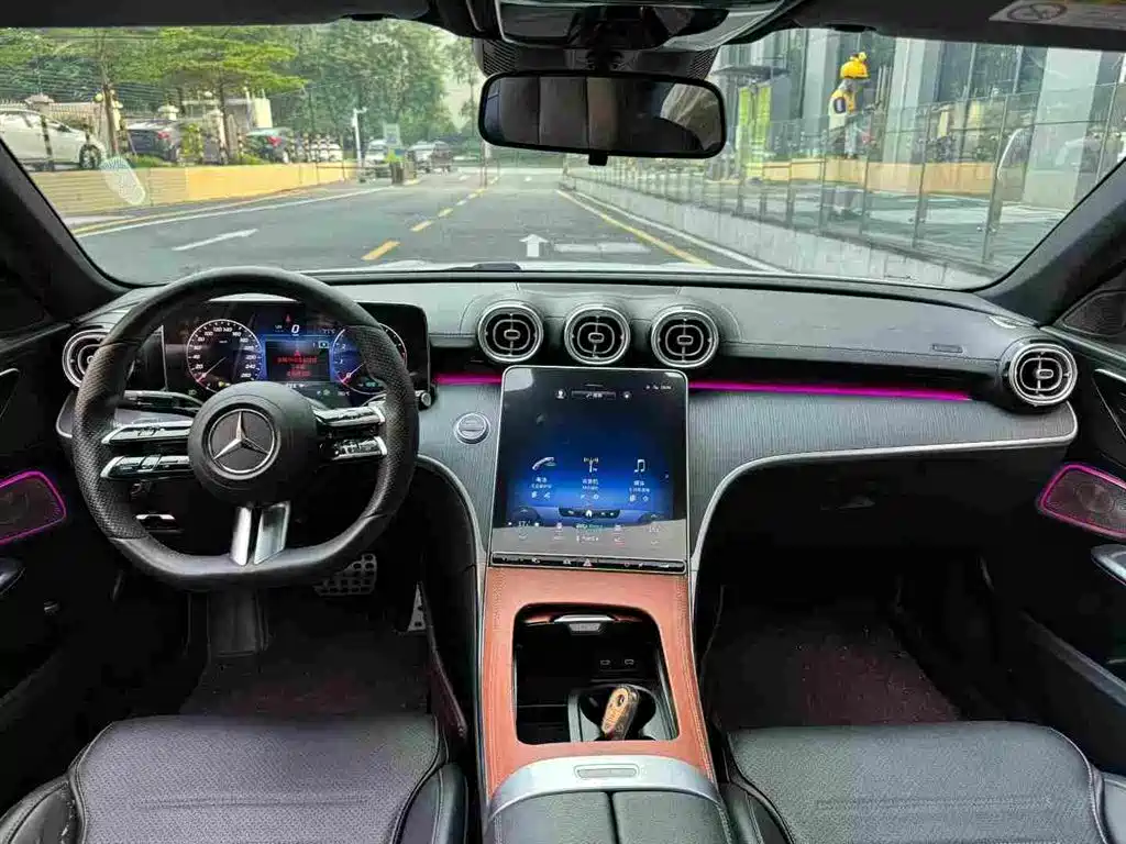Mercedes-Benz C-Class — миниатюра 7