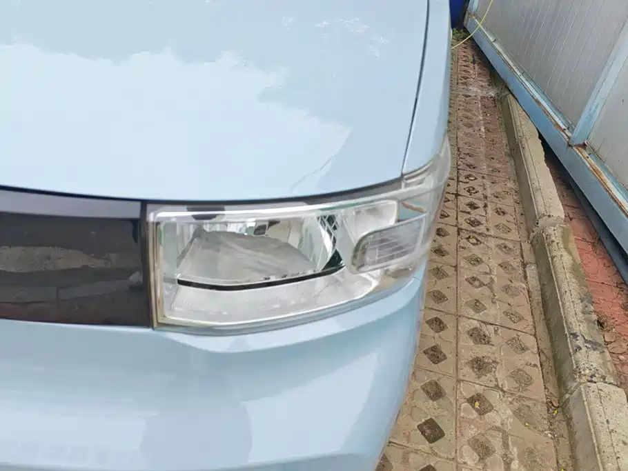 Wuling MINIEV — миниатюра 5