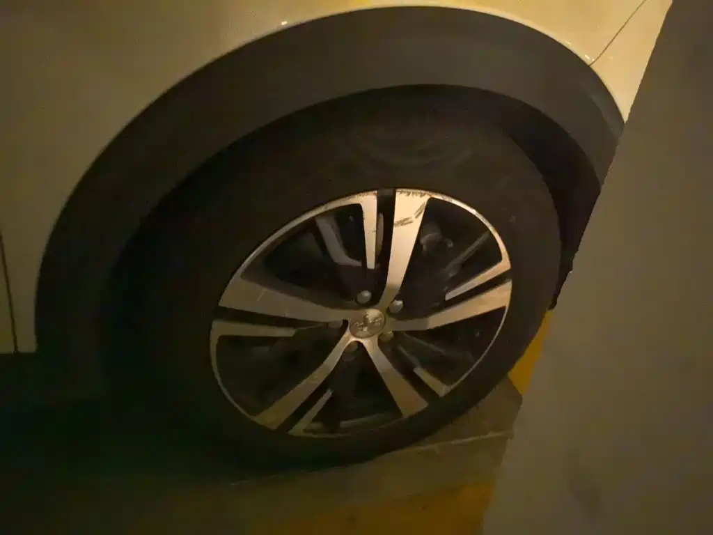Peugeot 5008 — миниатюра 8