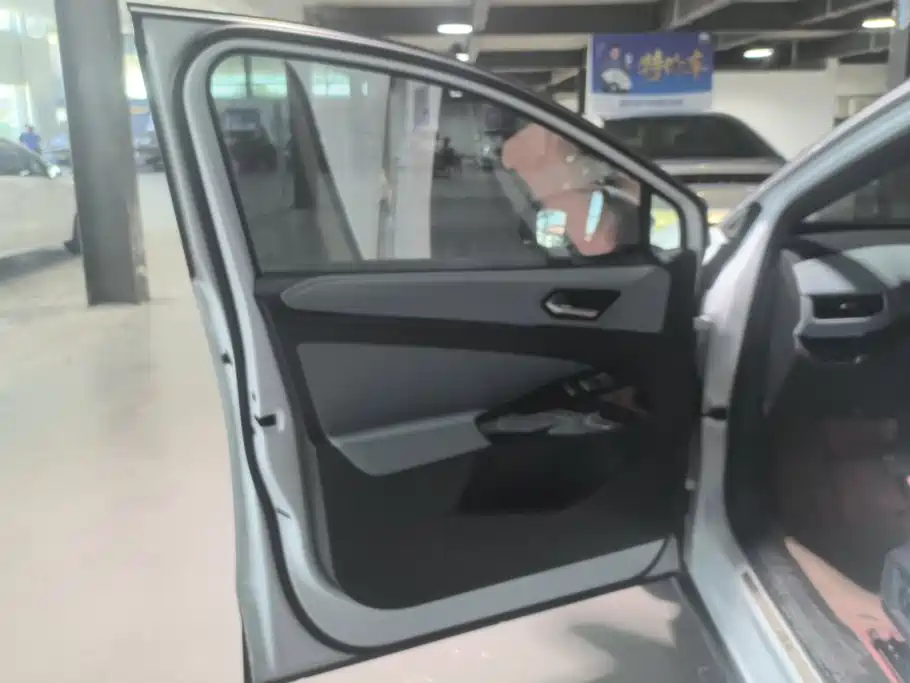 Volkswagen ID.4 X — миниатюра 7